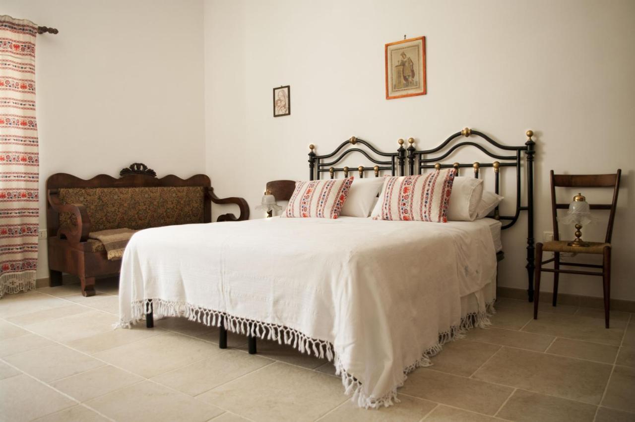 Il Trullo Bianco A Masseria Santalachicca Masseria Orimini Exterior foto