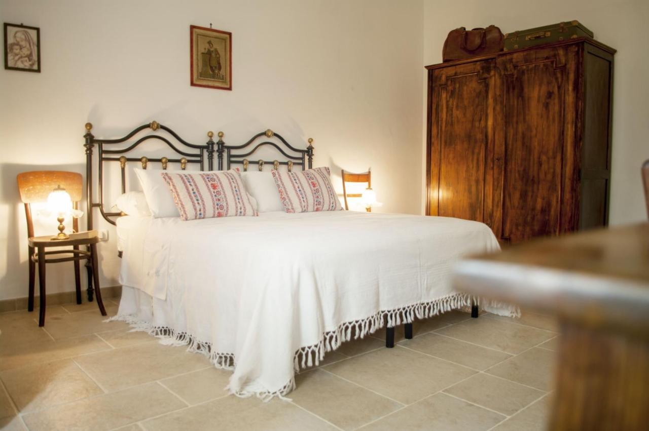 Il Trullo Bianco A Masseria Santalachicca Masseria Orimini Exterior foto