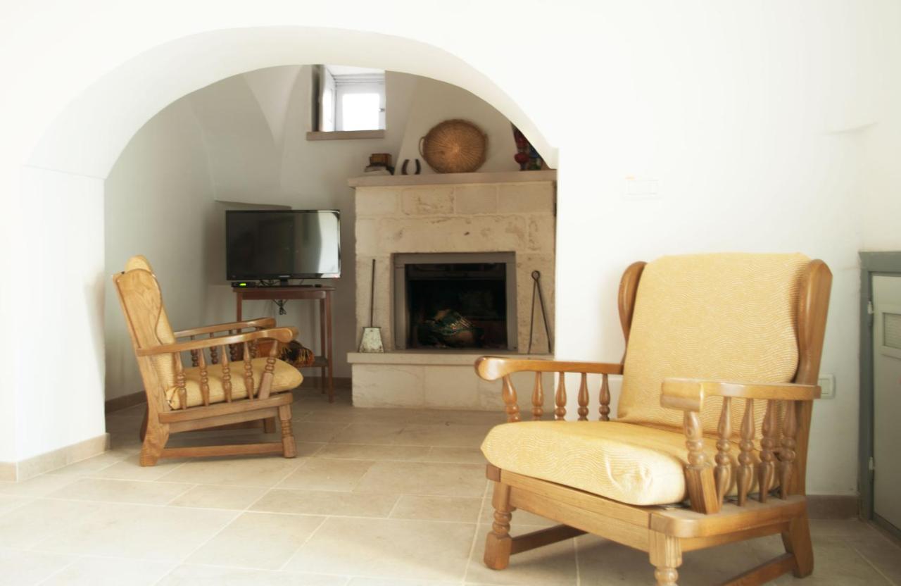Il Trullo Bianco A Masseria Santalachicca Masseria Orimini Exterior foto