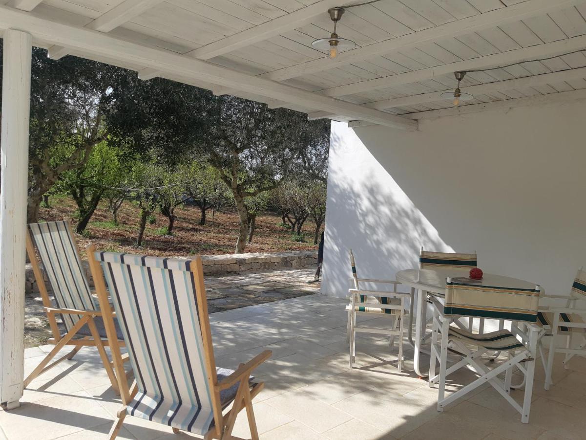 Il Trullo Bianco A Masseria Santalachicca Masseria Orimini Exterior foto